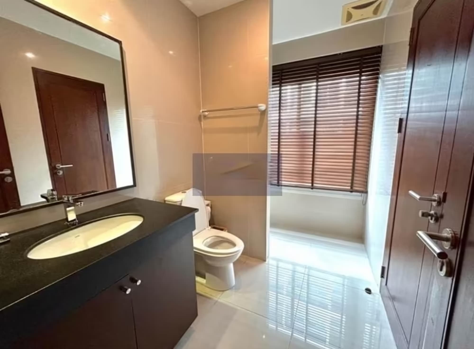  - Image 7
