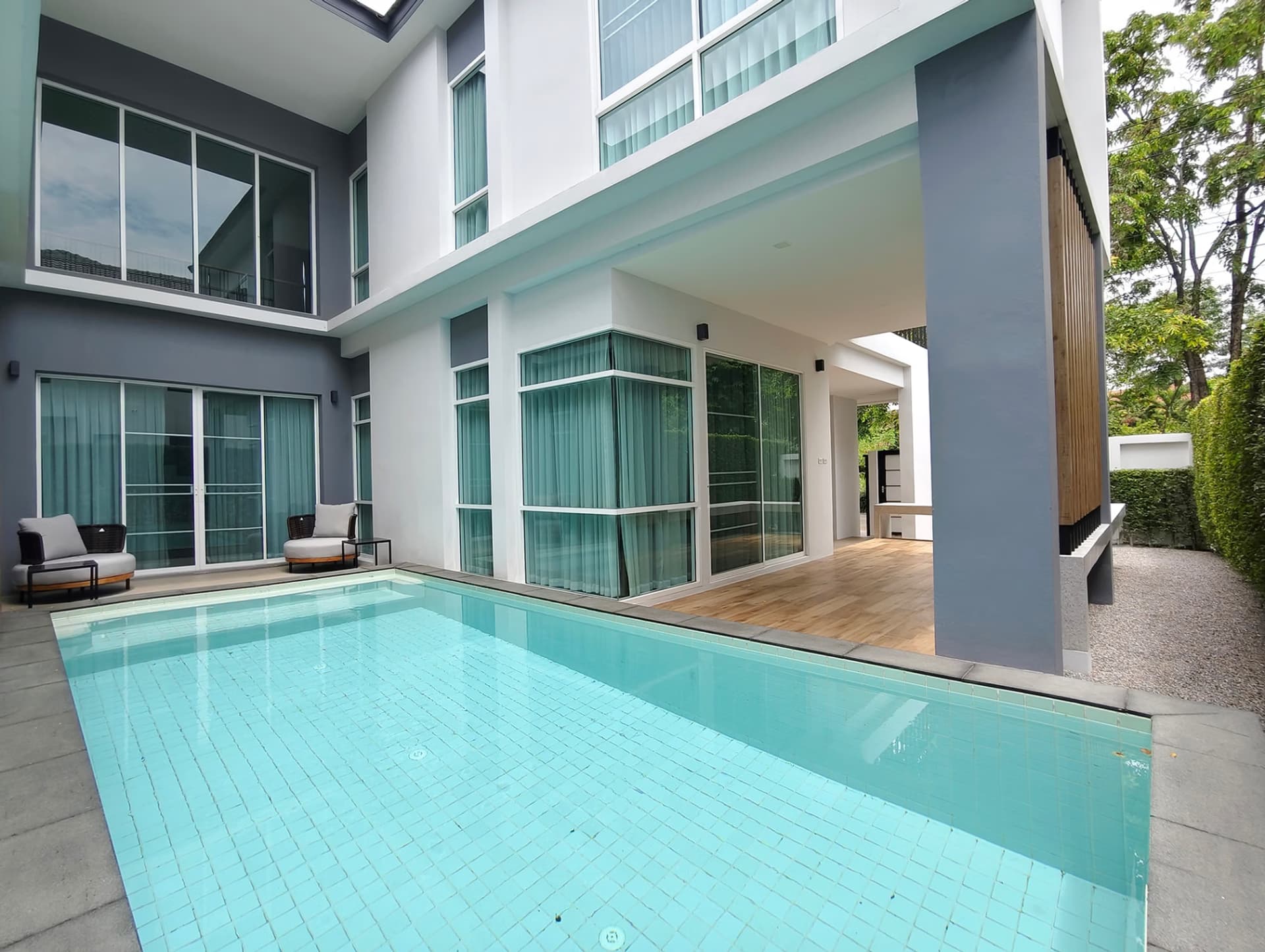 4 Bed House for Sale in Hang Dong - Image 1