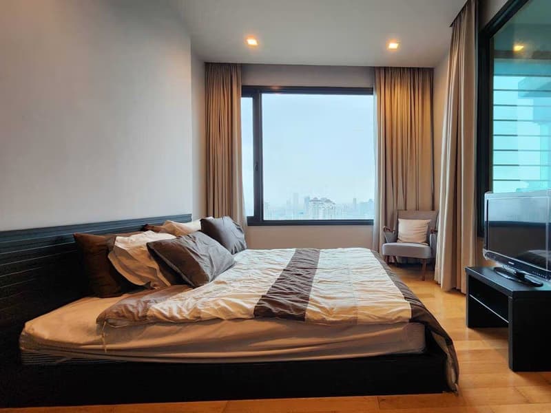 2 Bed Condo for Rent in Khlong Toei