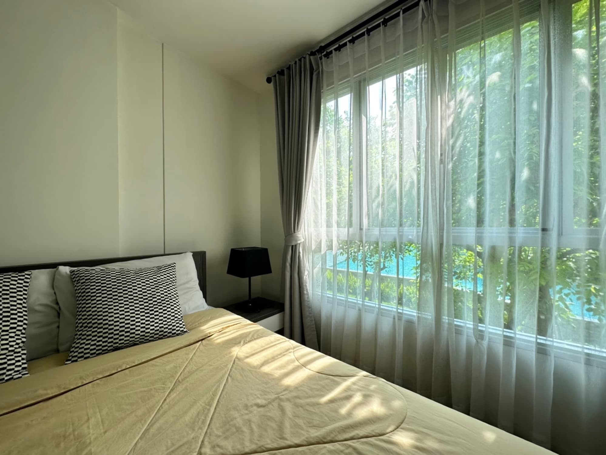2 Bed Condo for Sale in Mueang Chiang Mai - Image 2