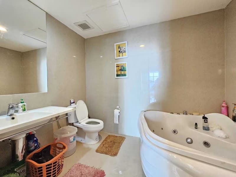 1 Bed Condo for Sale  Near Krung Thon Buri BTS