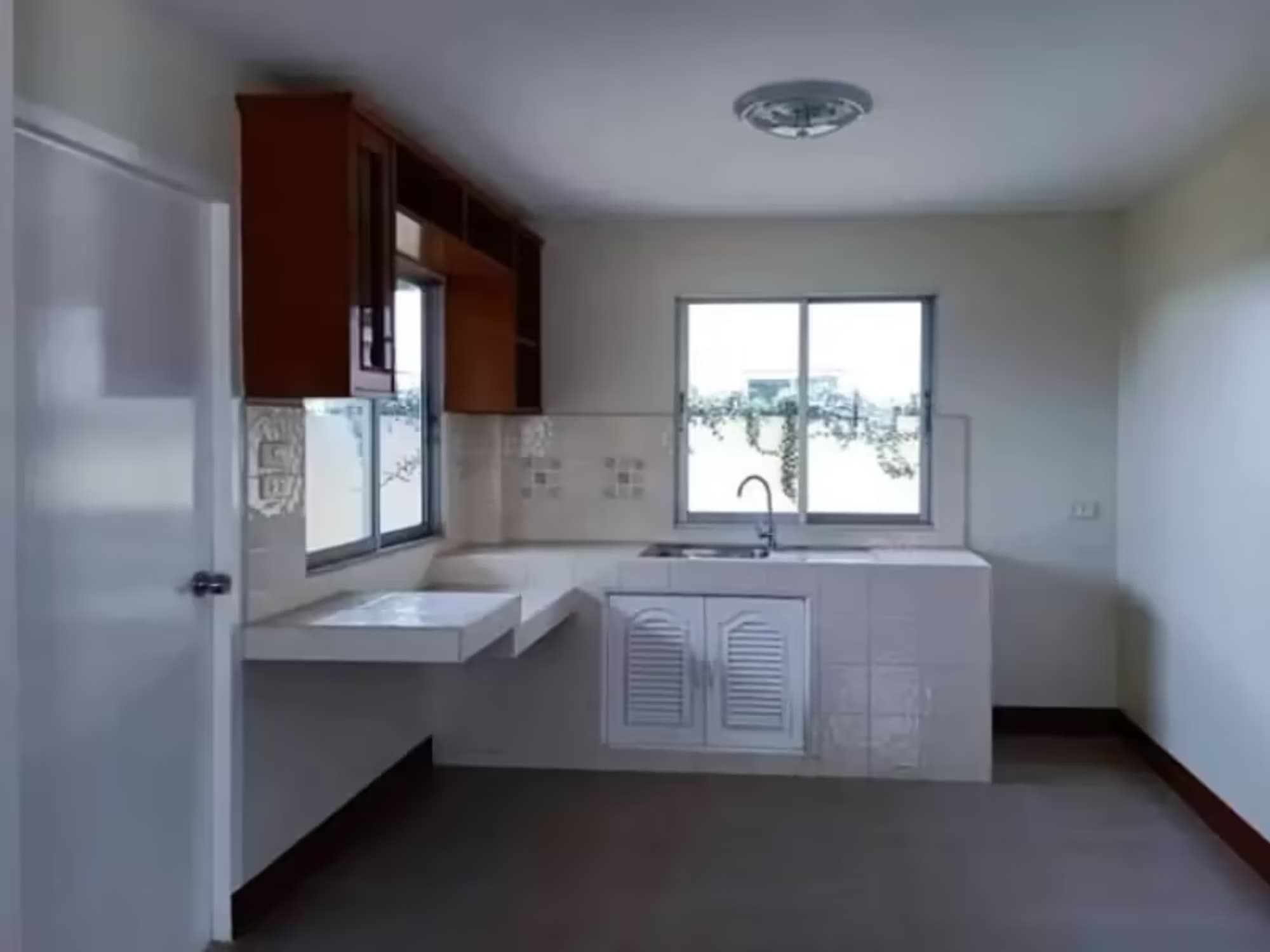 3 Bedroom House - Image 4