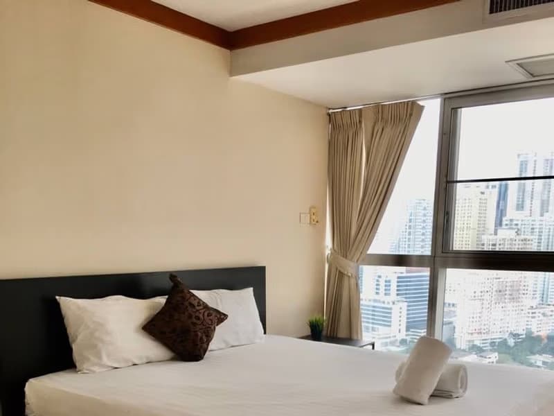 3 Bed Condo for Rent in Khlong Toei