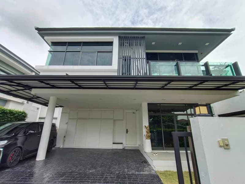 4 Bed House for Rent and Sale in Bang Kapi