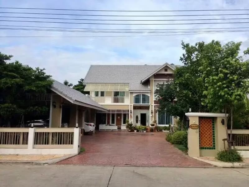 4 Bedroom House for Sale in Nong Chom