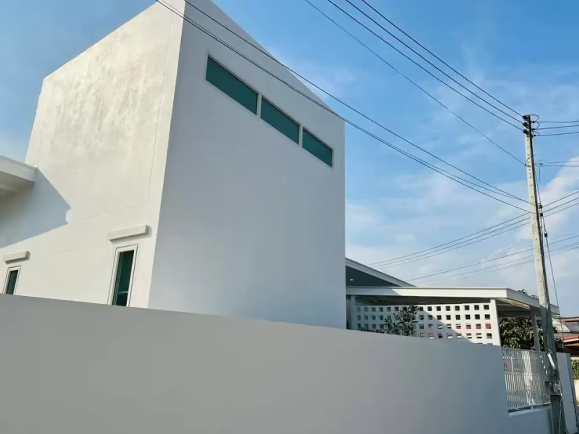 3 Bedroom House - Image 7