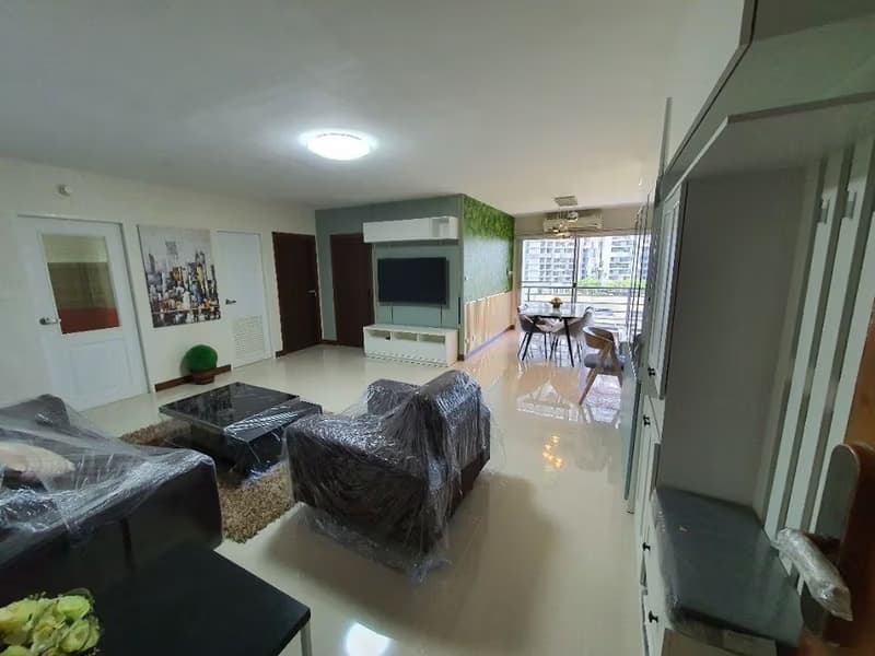 Condo for Rent at S.V. City Tower