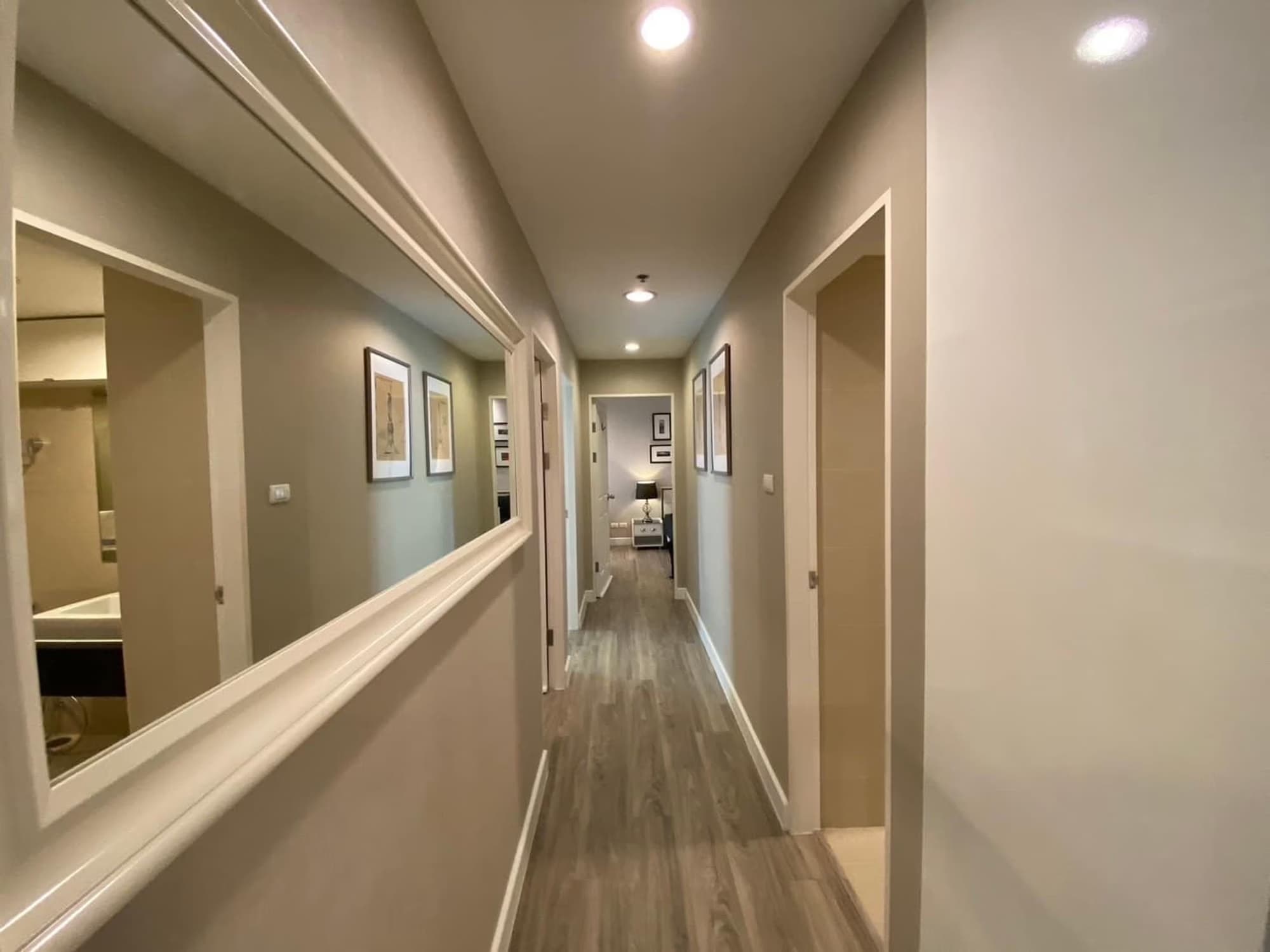 3 ห้องนอน คอนโด สำหรับ ขายและจำหน่าย ใน Huai Khwang - Image 4