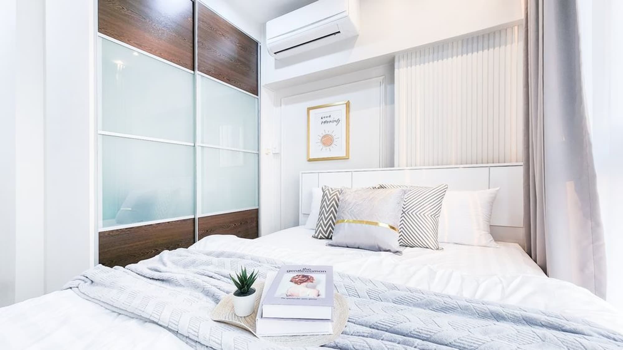 2 Bed Condo for Sale in Huai Khwang - Image 3