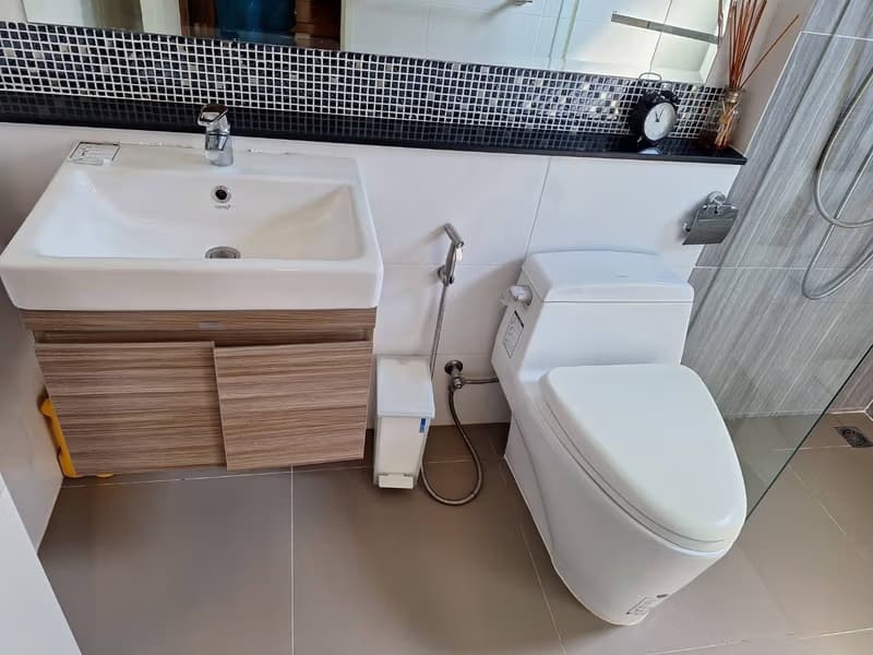 4 Bed House for Sale in Prawet