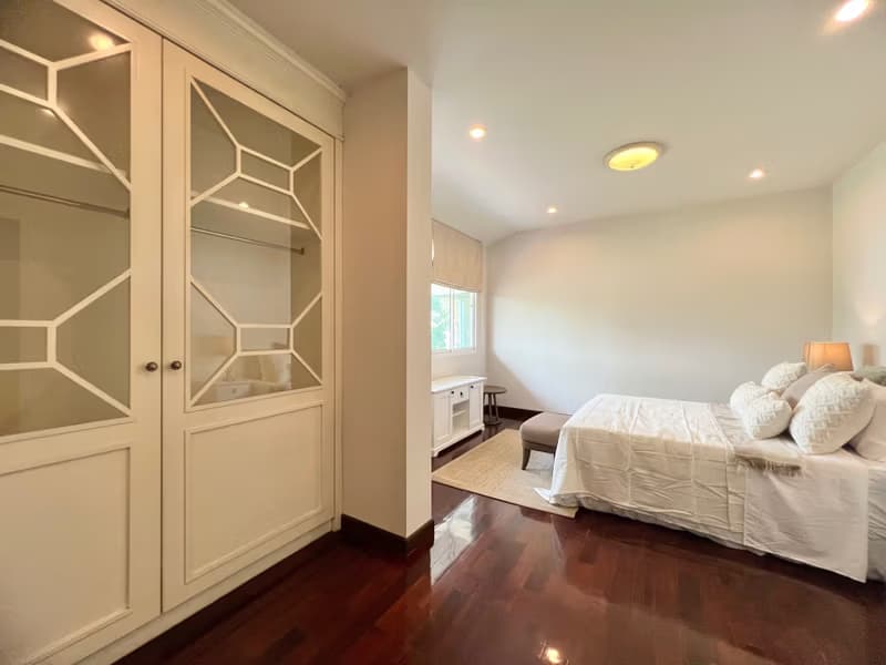 4 Bed House for Rent in Hang Dong