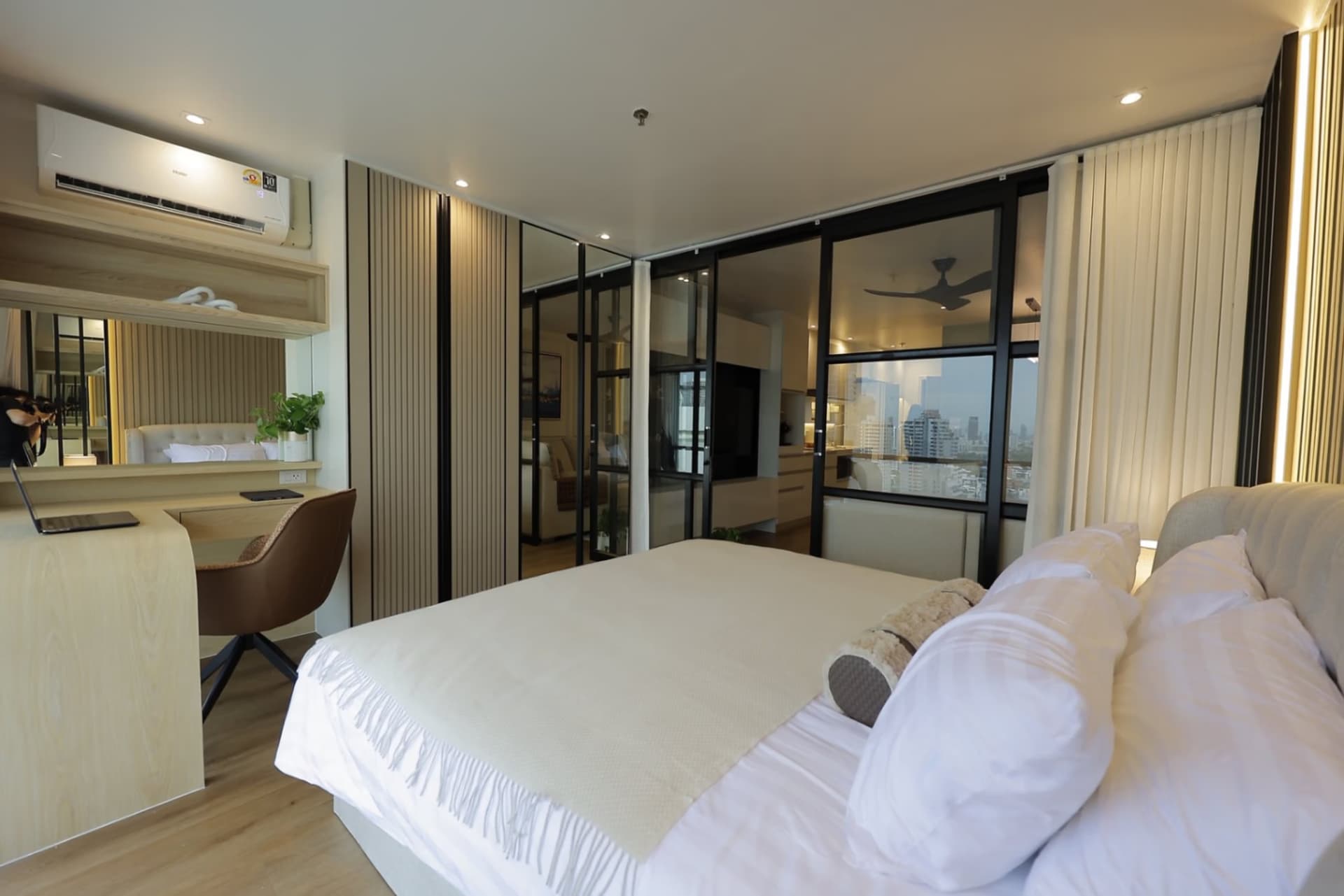 Studio Condo for Rent in Watthana - Image 11