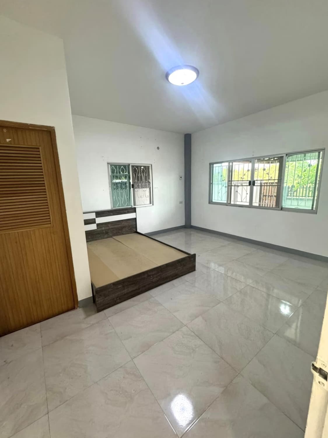 4 Bed House for Rent in San Sai District - Image 5