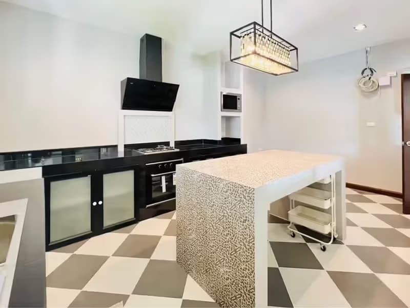 House for Sale in San Phak Wan, Hang Dong.