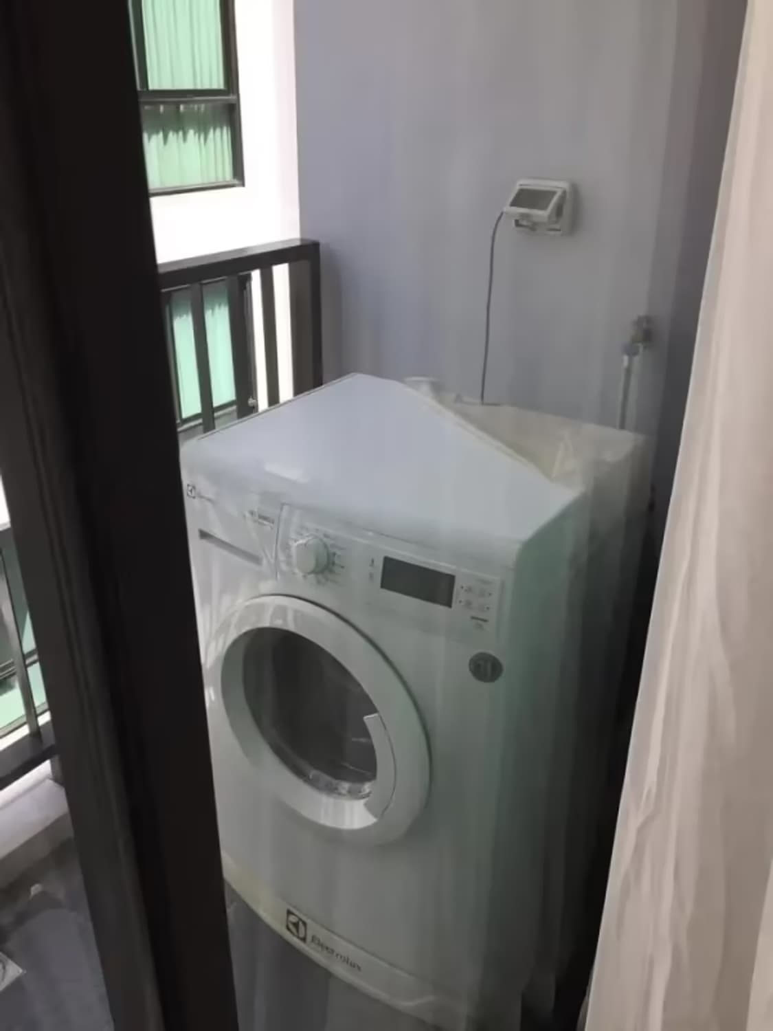 1 Bedroom Condo - Image 3