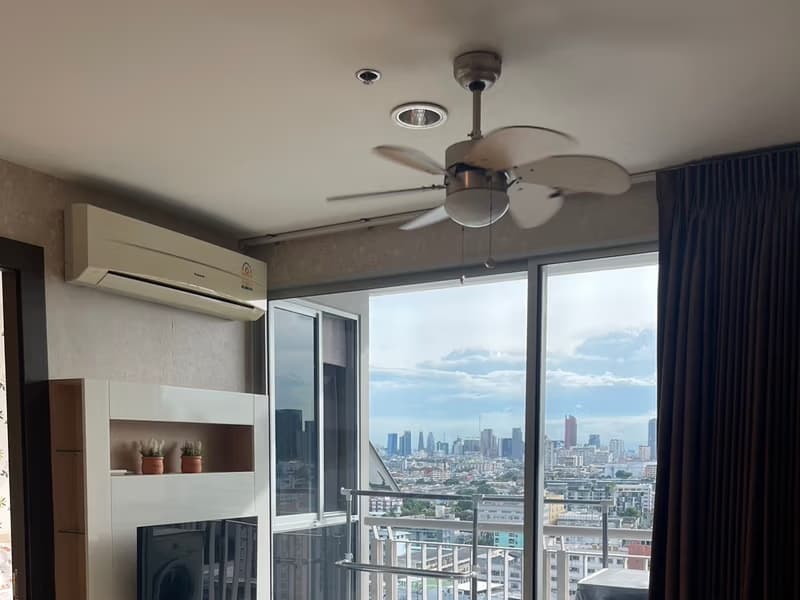2 Bed Condo for Rent in Huai Khwang