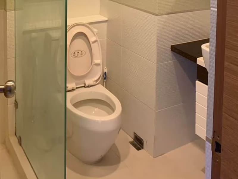 Condo for Rent at Saichol Mansion