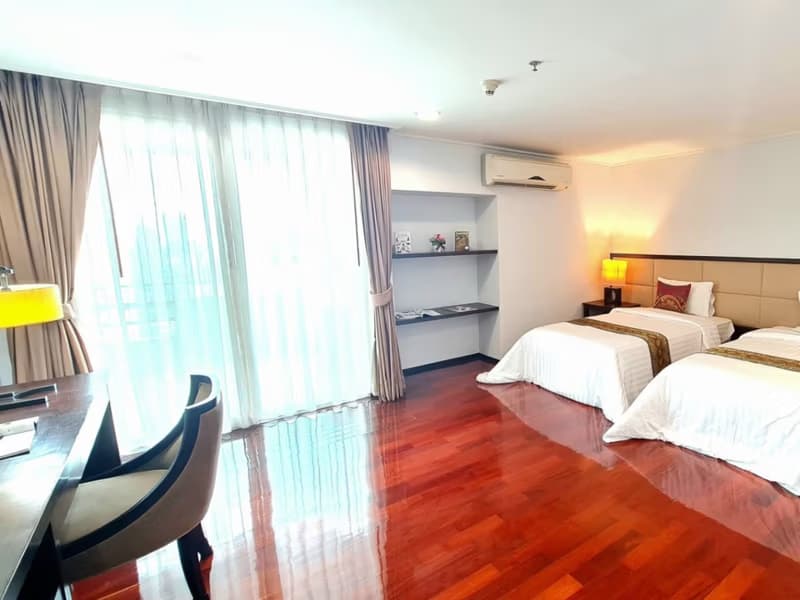 2 Bed Condo for Rent in Watthana