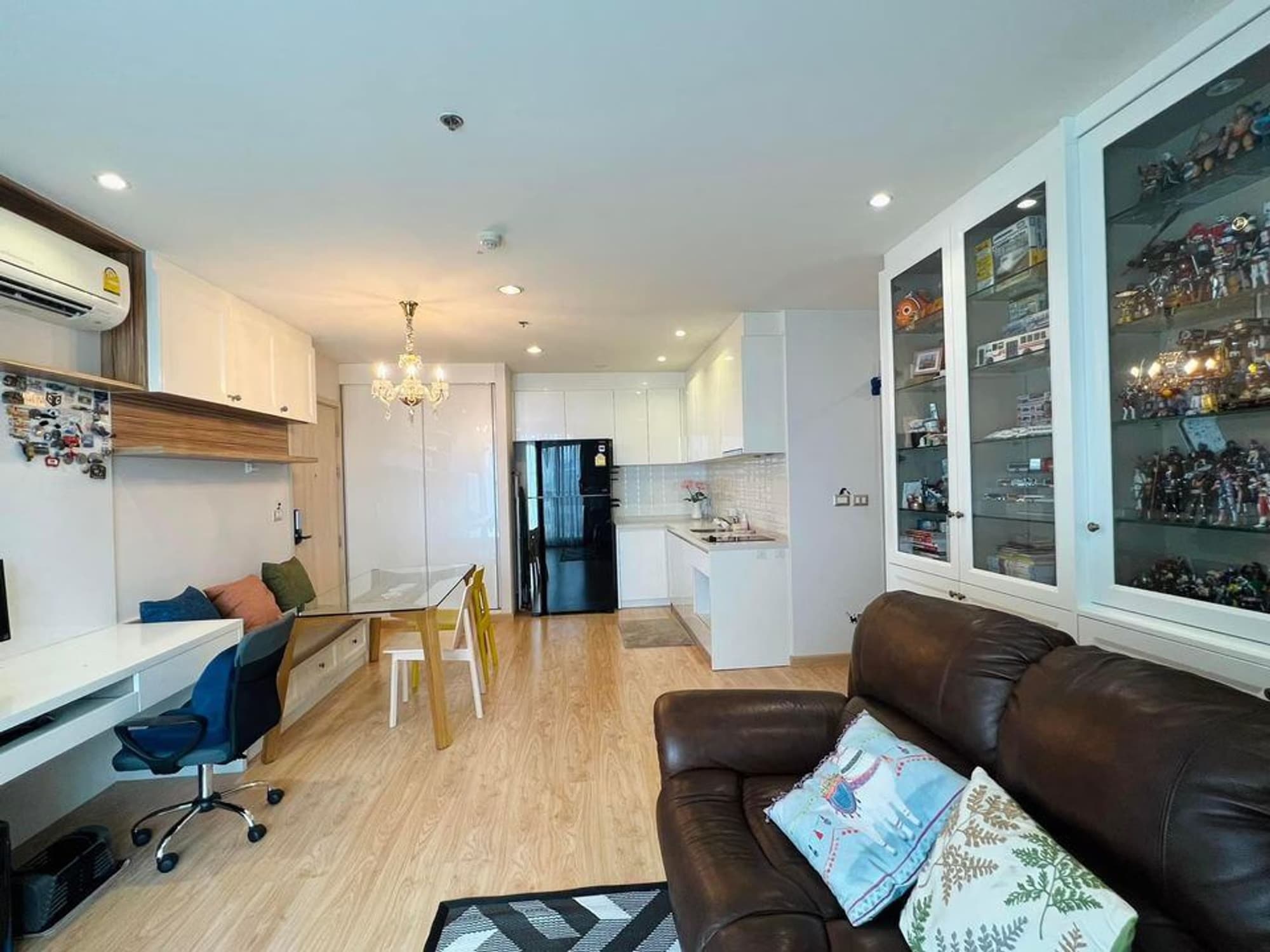 2 Bed Condo for Sale in undefined - Image 3