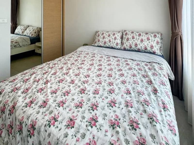 2 Bed Condo for Sale in Watthana