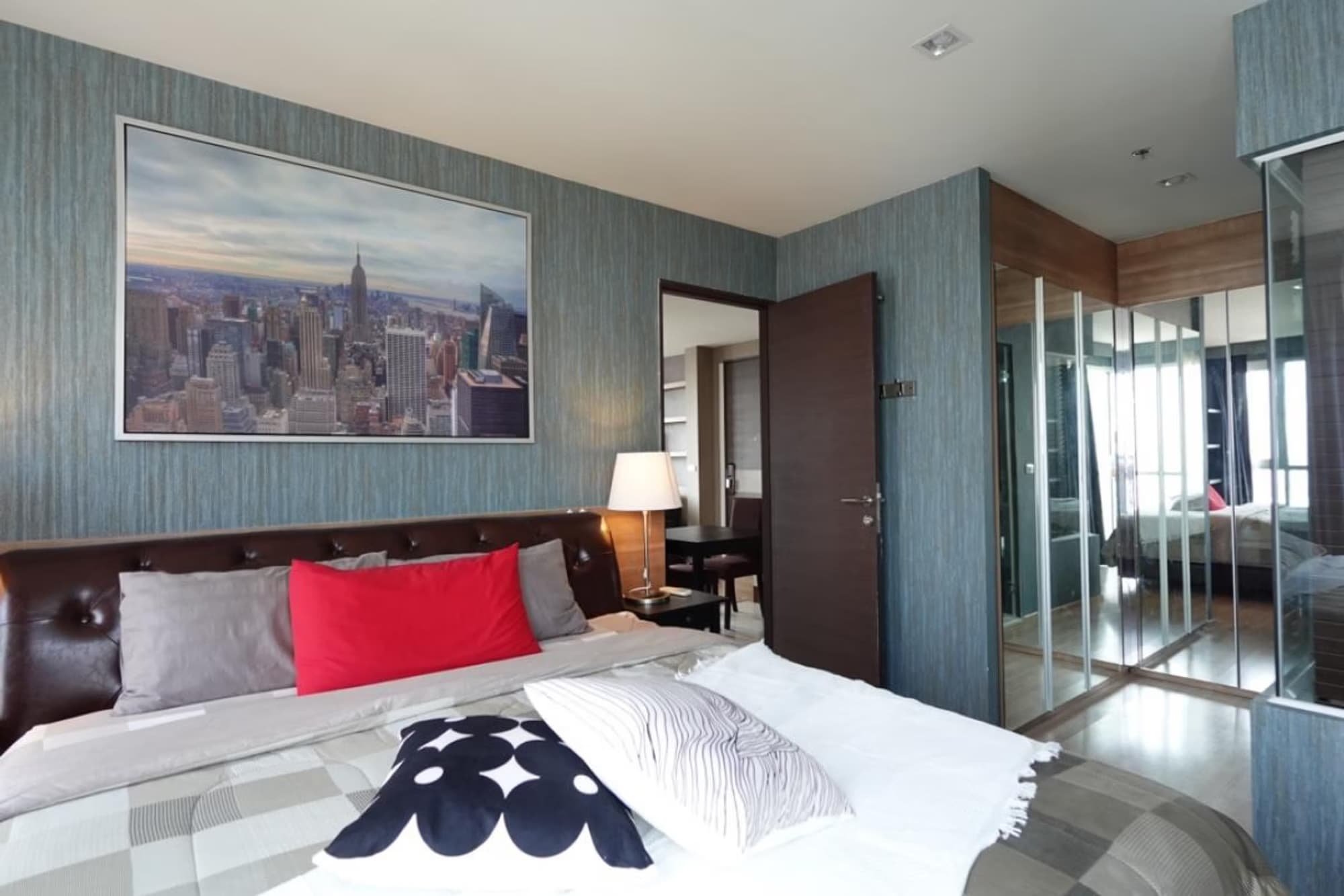 2 卧室 公寓 用于 出售 在 Sathon - Image 2