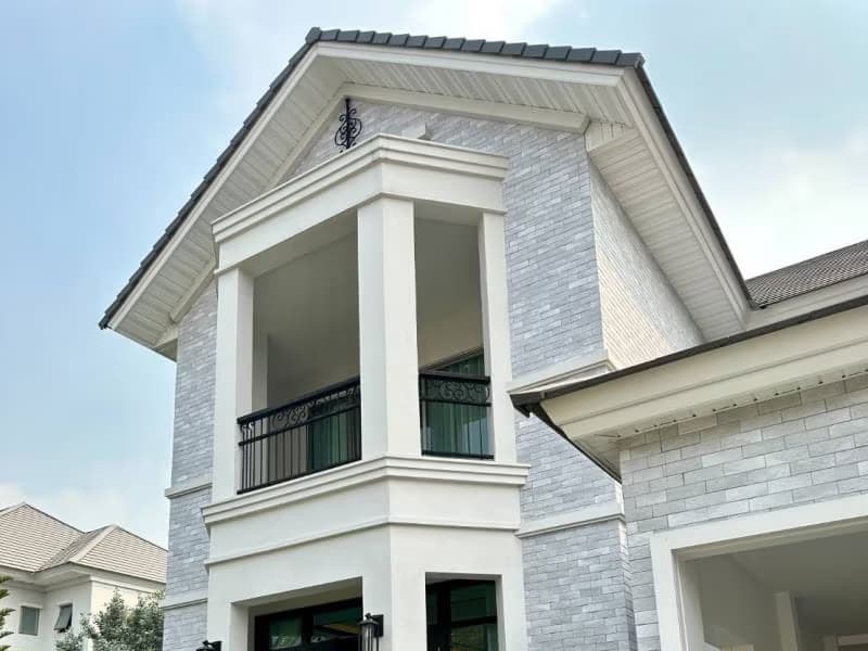 4 Bed House for Rent and Sale in Lat Krabang