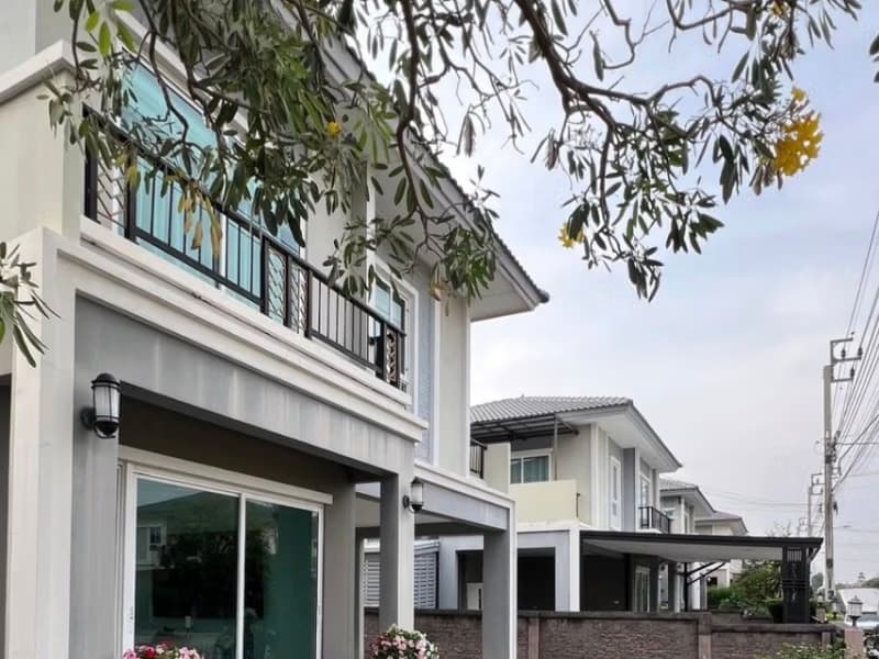 3 Bed House for Sale in Bang Phli