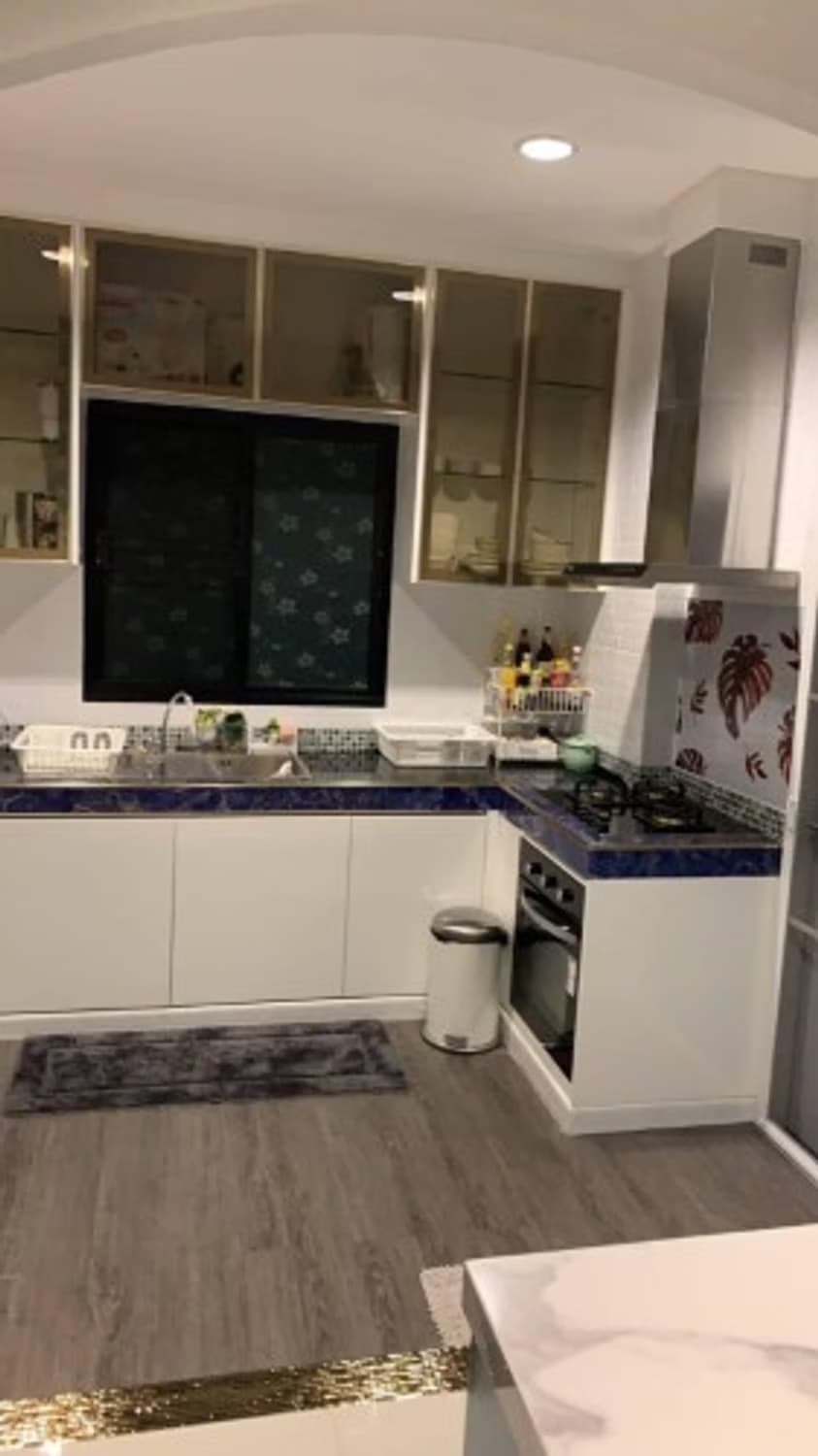  - Image 13