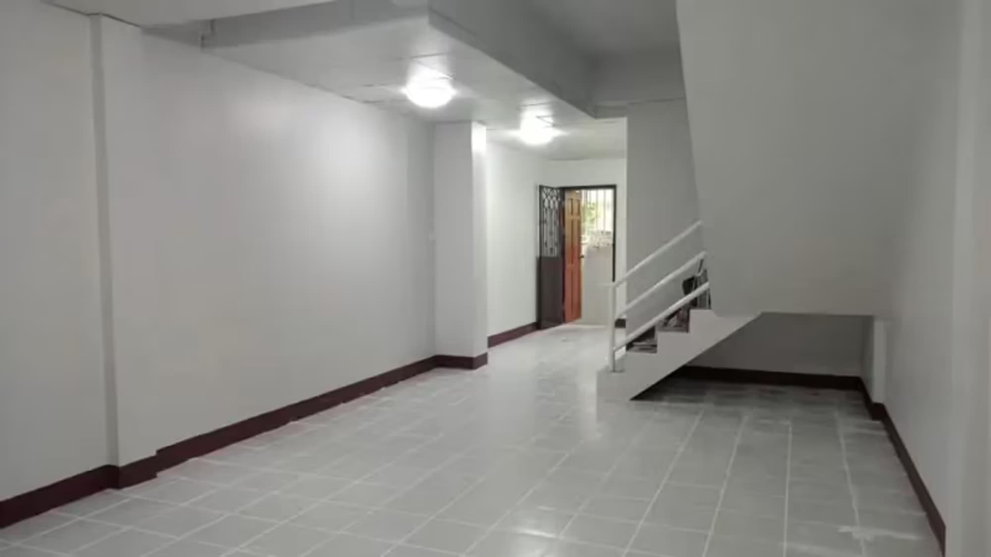 2 Bedroom House - Image 9