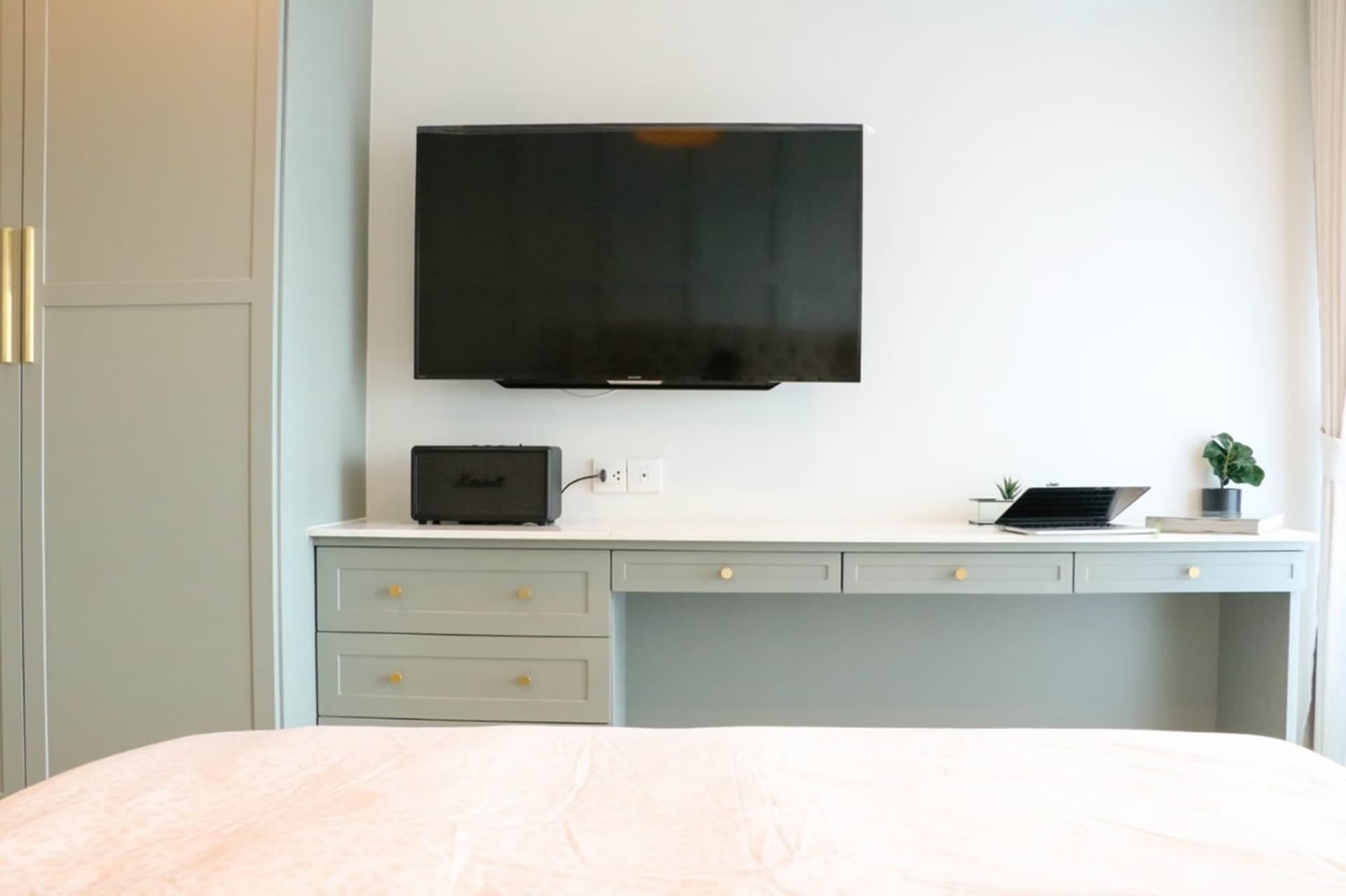  - Image 5