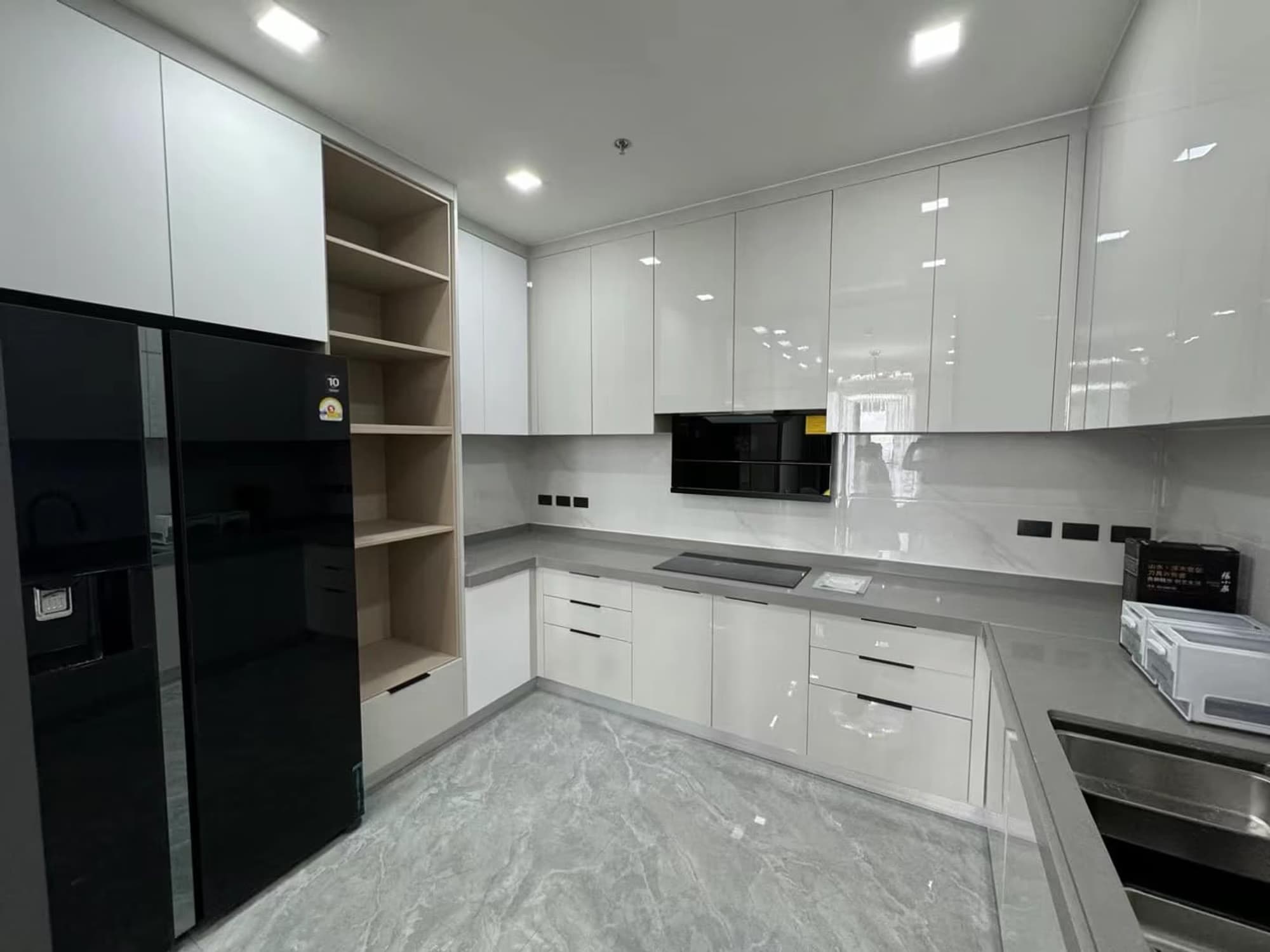 4 ห้องนอน Condo สำหรับ จำหน่าย ใกล้ Phra Ram 9 MRT - Image 11
