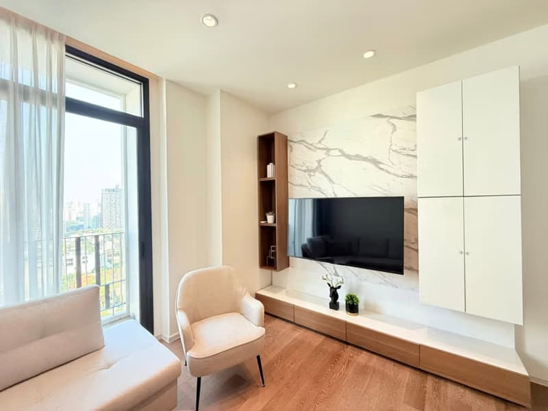 2 Bed Condo for Rent in Watthana