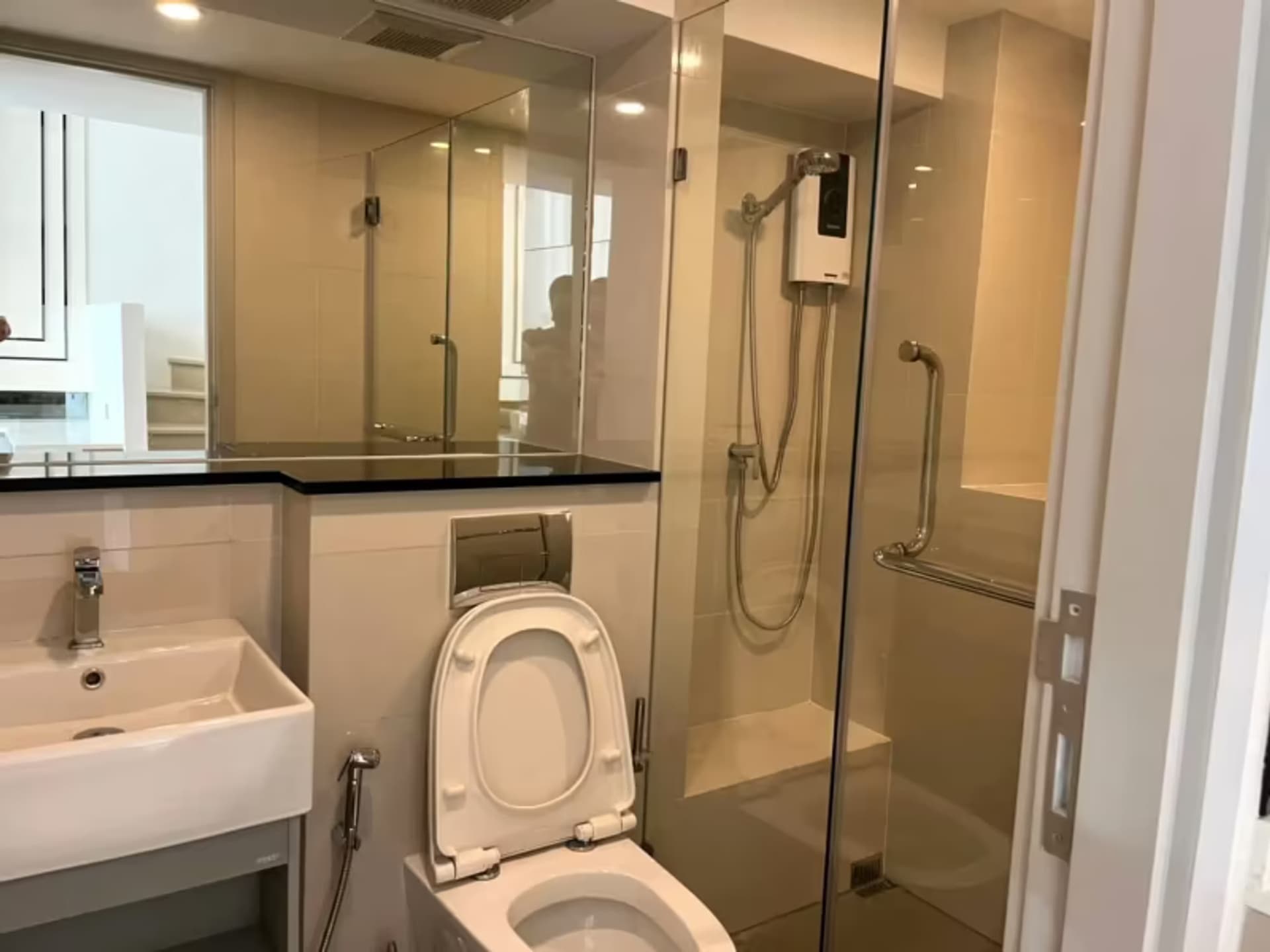 1 Bedroom Condo - Image 4