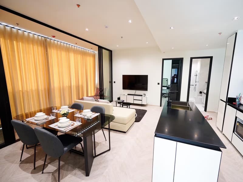 2 Bed Condo for Rent in Khlong San