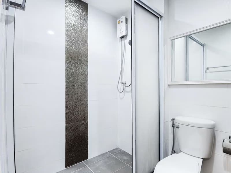 1 Bedroom Condo