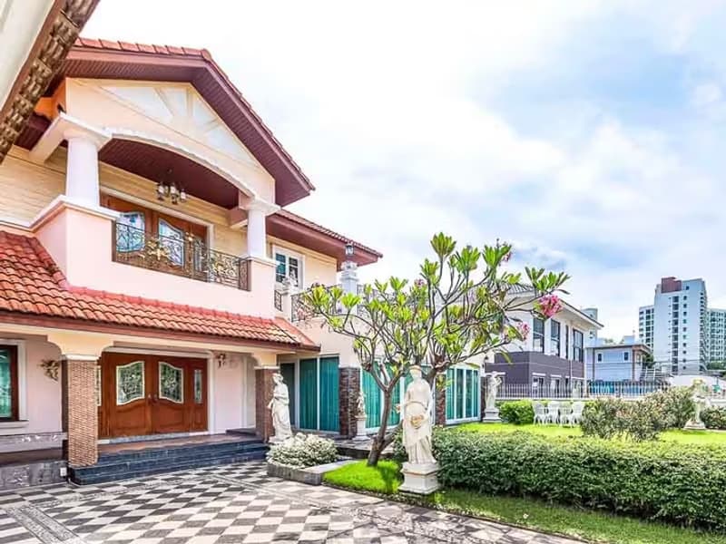 House for Rent, Sale at Amarin Palace 1