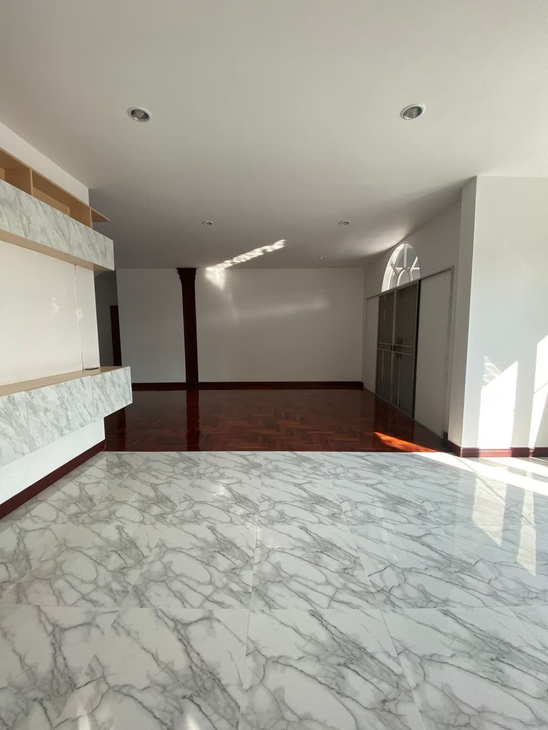 4 Bed House for Rent in Prawet - Image 5