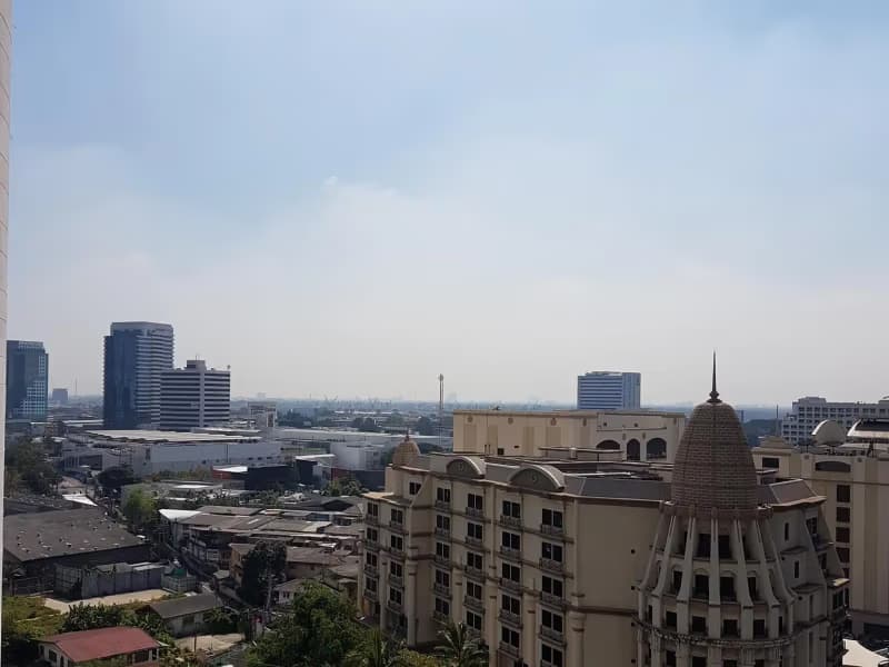 1 Bedroom Condo