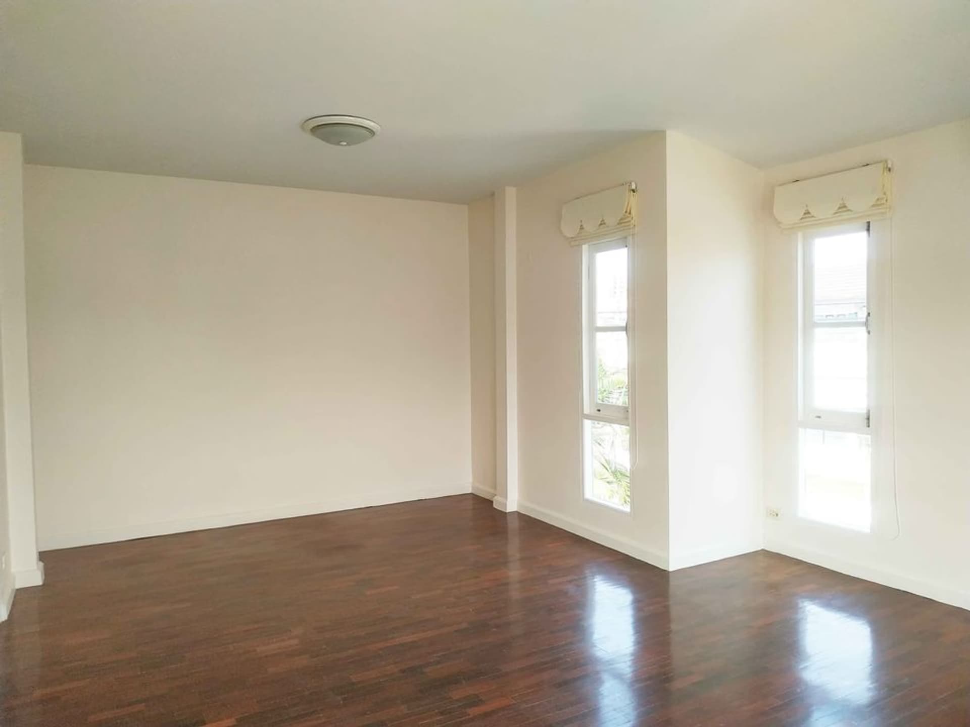  - Image 8