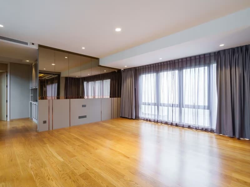 4 Bed House for Rent and Sale in Suan Luang