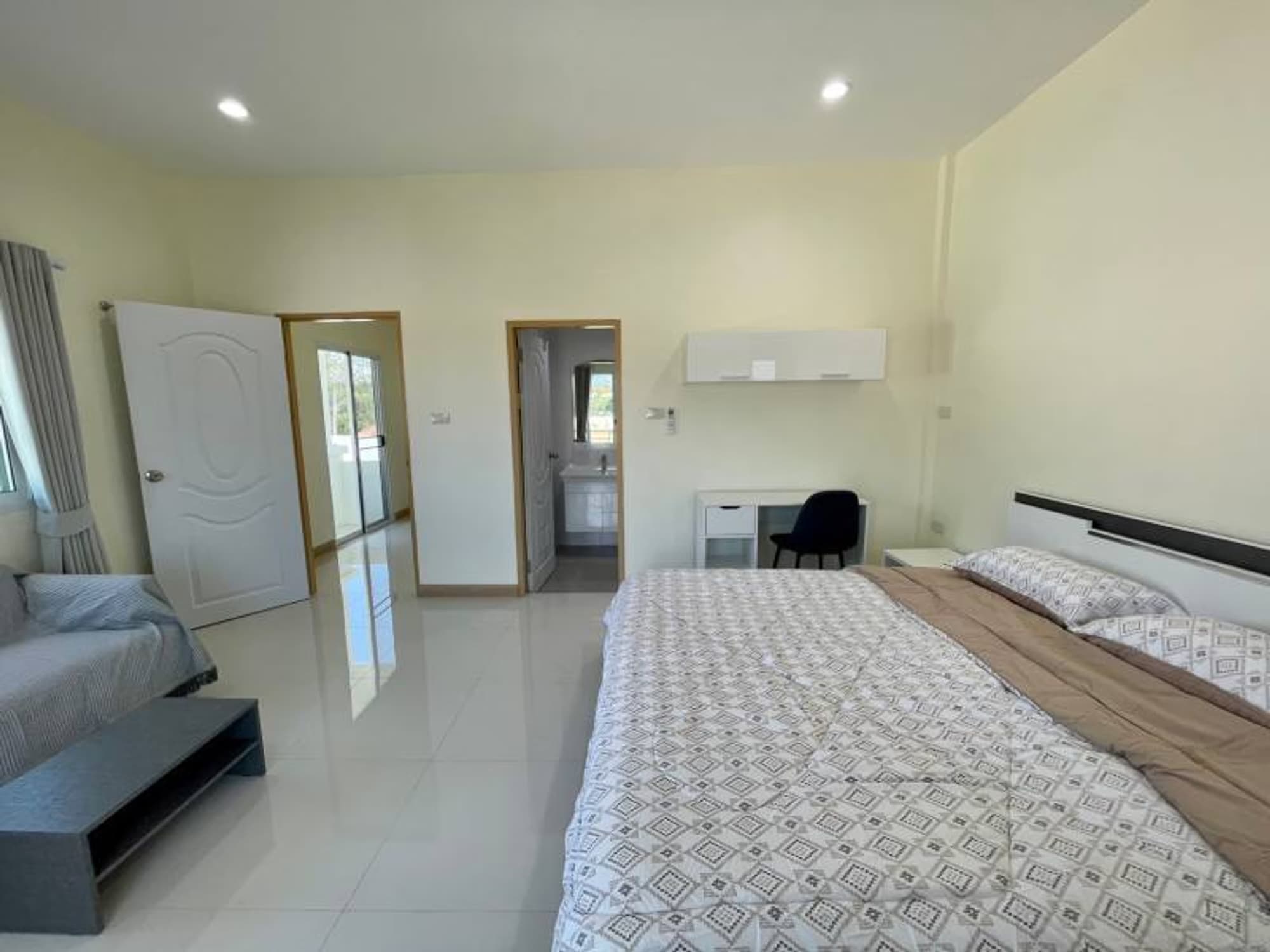 Townhome for rent/sale - Image 31
