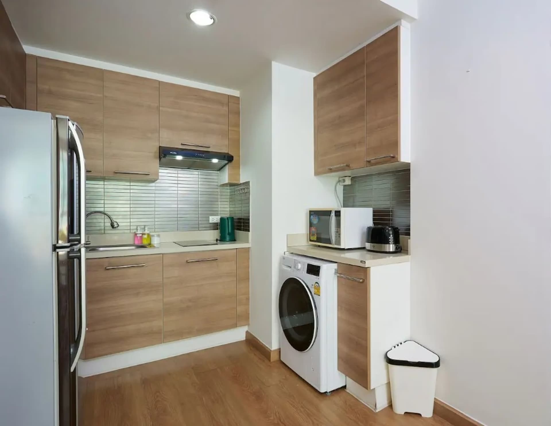 2 ห้องนอน Condo สำหรับ ขายและจำหน่าย ใน คลองเตย - Image 3