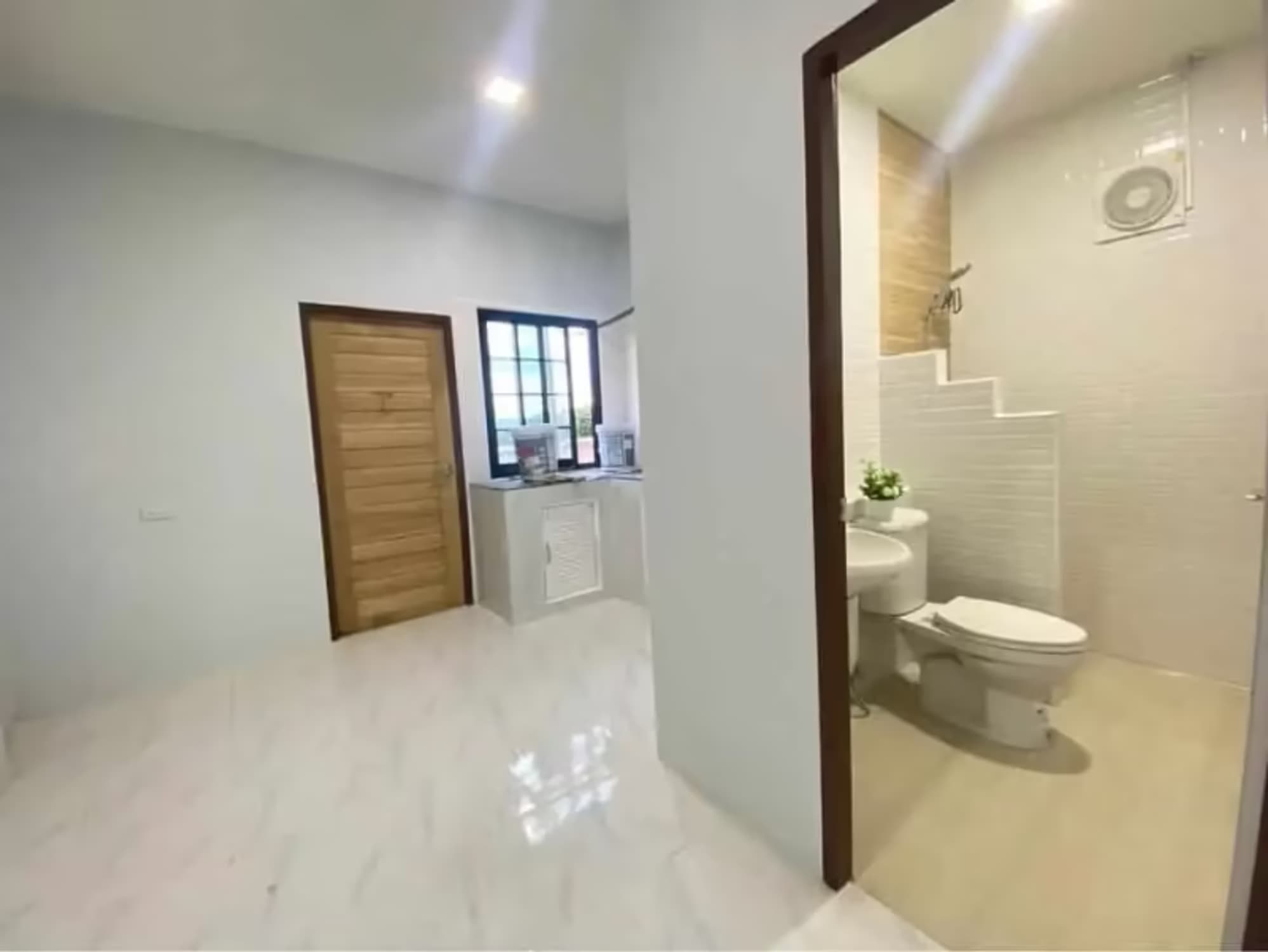 3 Bedroom House - Image 15