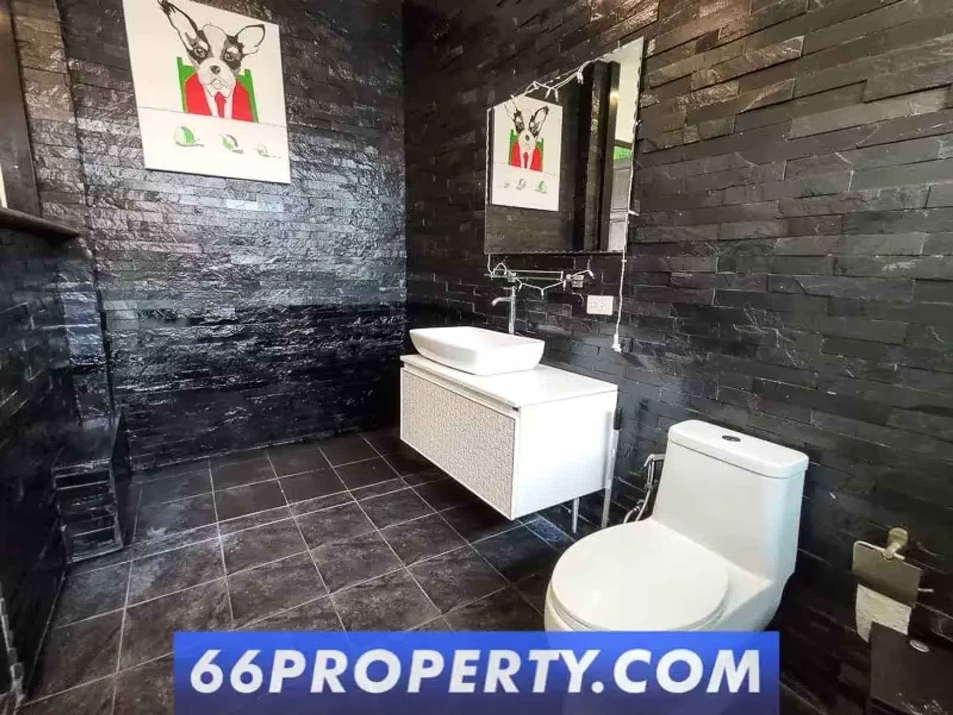 2 Bedroom House - Image 12