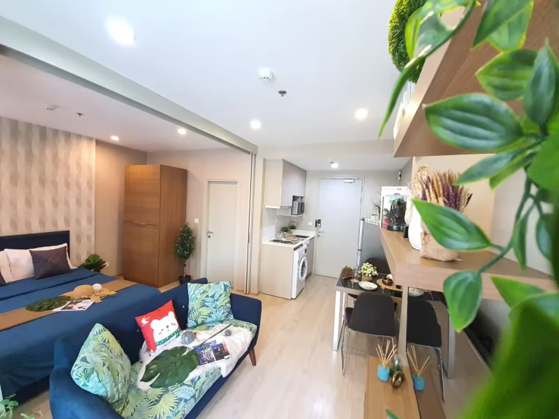 1 Bedroom Condo - Image 7