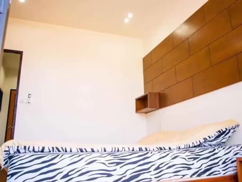 2 Bedroom House