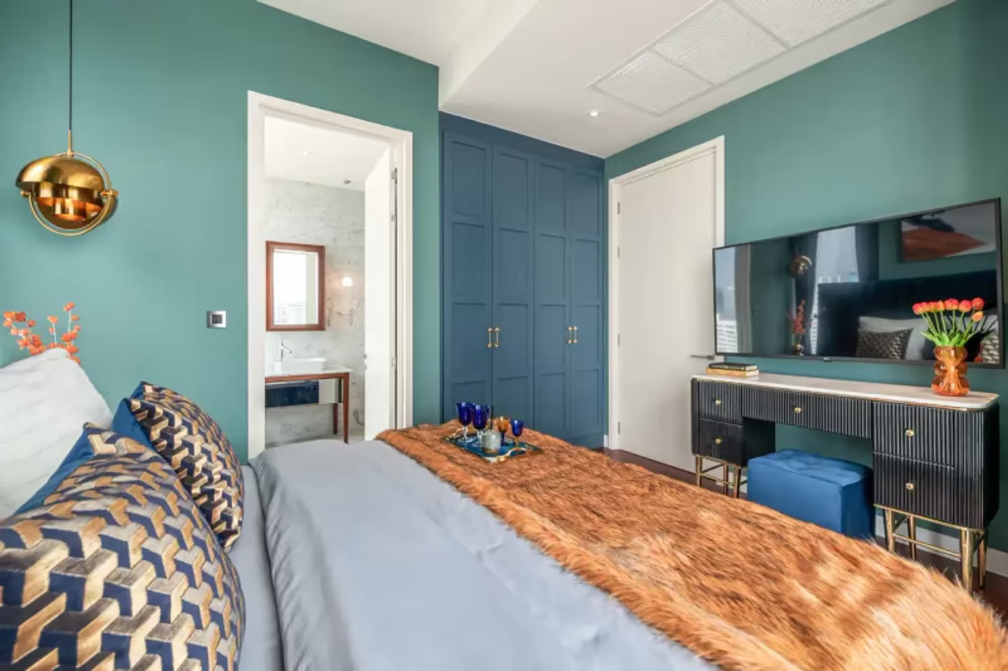 2 Bedroom Condo - Image 15