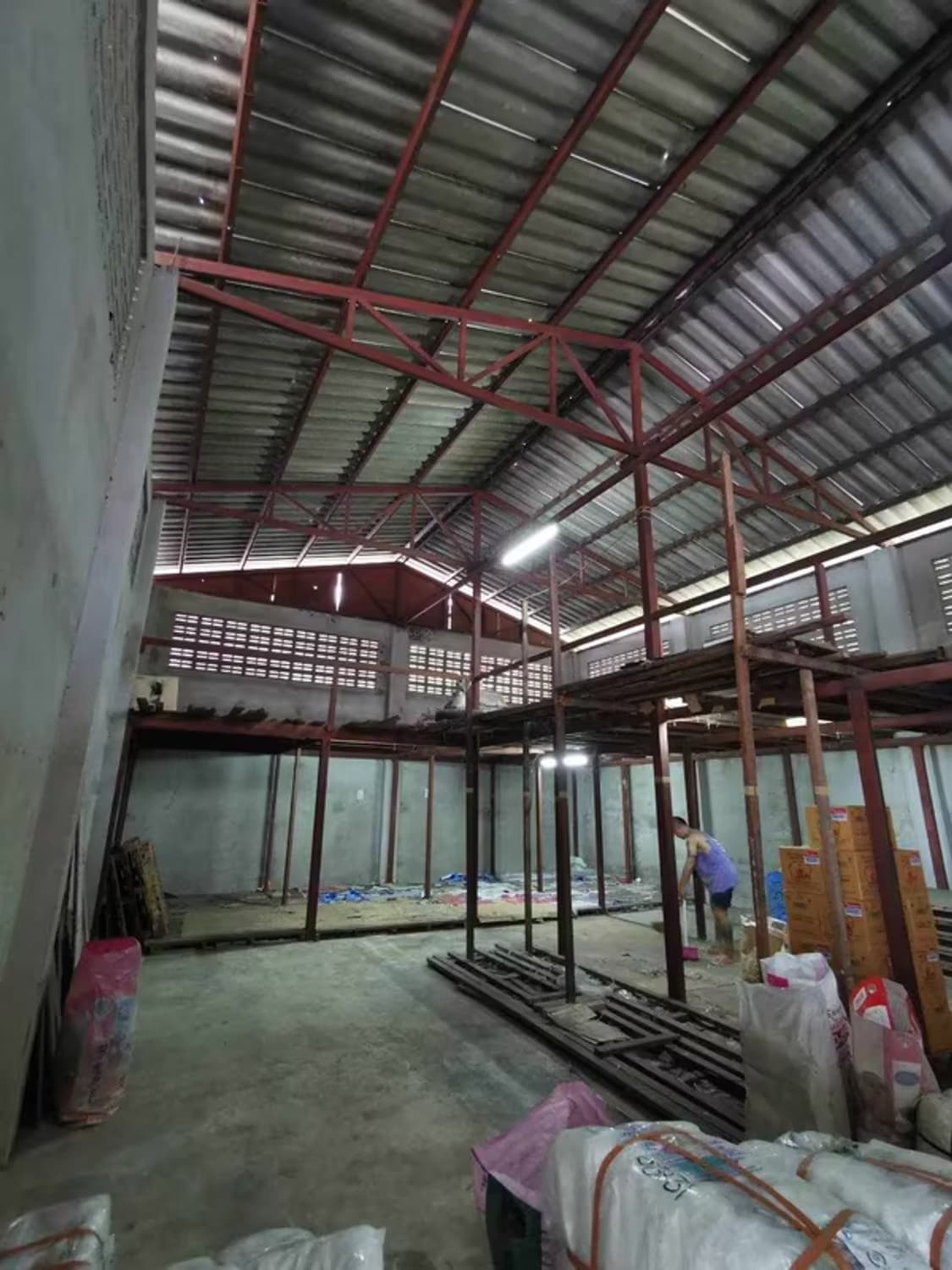 4 Bedroom House - Image 6