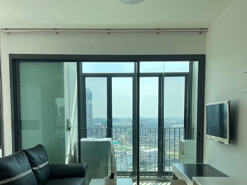 Condo for Rent at Ideo Blucove Sukhumvit 