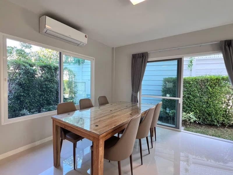 4 Bed House for Rent in San Kamphaeng